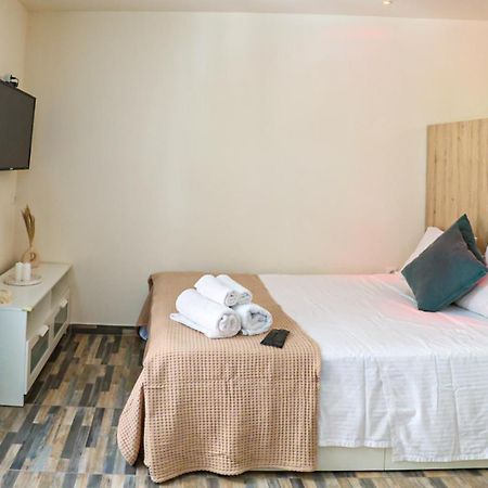 Filena'S Cozy Studio เอเธนส์ ภายนอก รูปภาพ